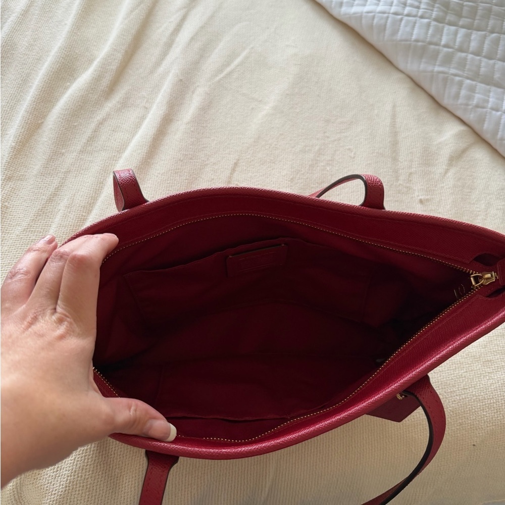 Coach City Tote NWOT Cherry Red Leather Tote - Picture 6 of 9